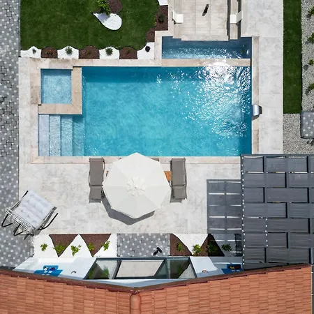 Ader Doga Villalari 3 アパート *